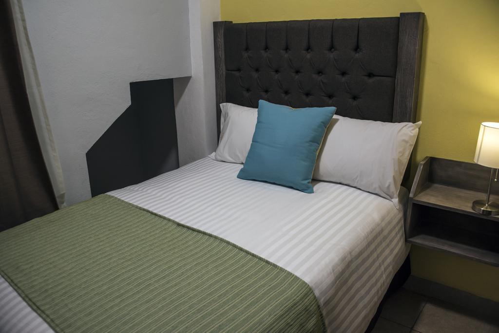 Hotel Casa Aurora Queretaro Bagian luar foto