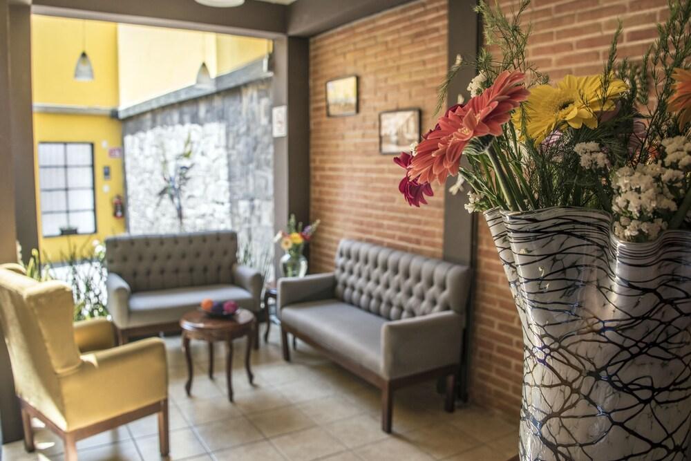 Hotel Casa Aurora Queretaro Bagian luar foto